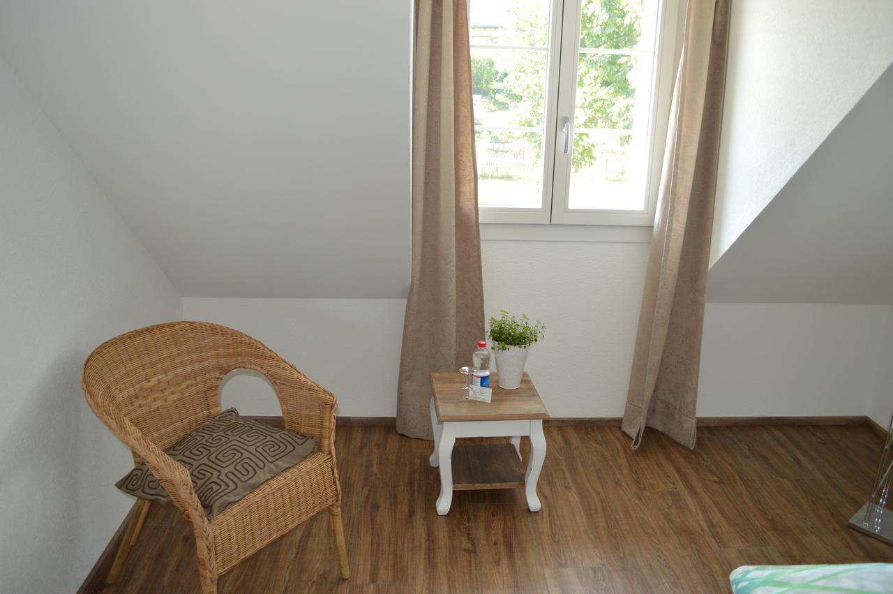 Bnb Zum Schluessel Unterehrendingen Exterior photo